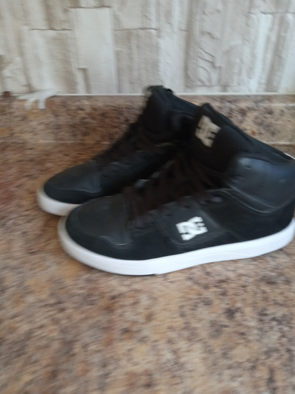 DC shoes, size 7 in Men's Shoes in Nelson - Image 2