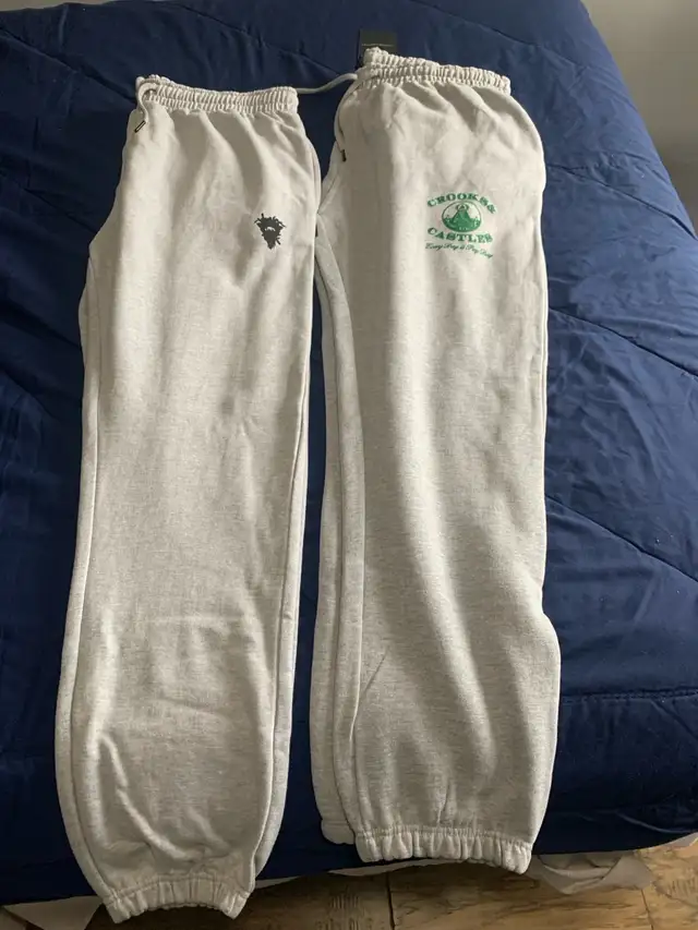 CROOKS AND CASTLES SWEATPANTS  in Men's in Mississauga / Peel Region - Image 2