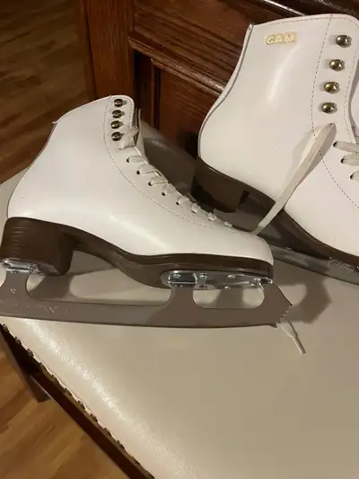 Ladies Figure Skates, View more