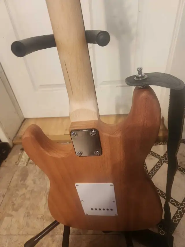 DIY kit guitar 526212462701465604