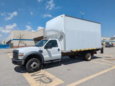 LOW MILEAGE 6.4L Powerstroke Engine offers strong power and torque, 8 cylinders, Diesel Engine 5-spe...