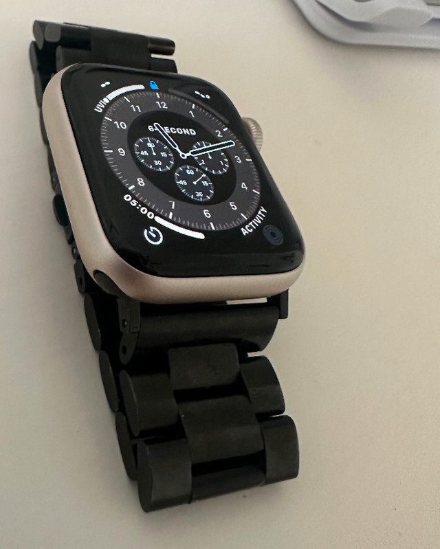 APPLE WATCH in Jewellery & Watches in Ottawa - Image 2