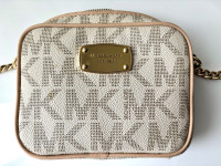 Michael Kors small crossboby bag