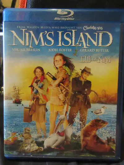 Nims island bluray great condition $5 *******CHECK OUT MY OTHER ADS************
