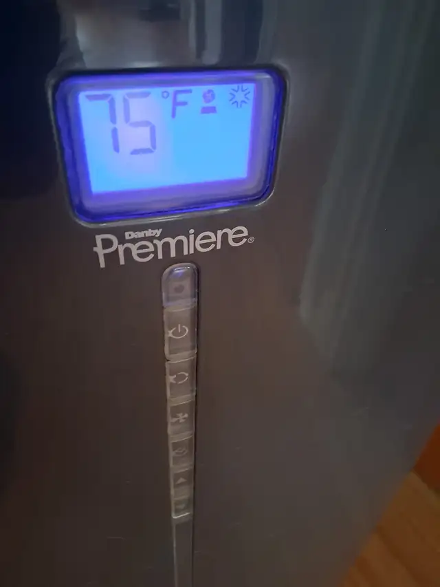 Climatiseur portatif Première (Danby) 11,000 BTU in Heaters, Humidifiers & Dehumidifiers in Québec City - Image 6