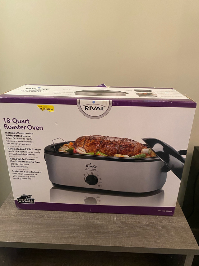 Roaster Oven in Microwaves & Cookers in Comox / Courtenay / Cumberland