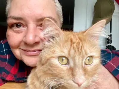 Hi , Queer female, looking for pet friendly new friends. Various interests. Political issues to art...
