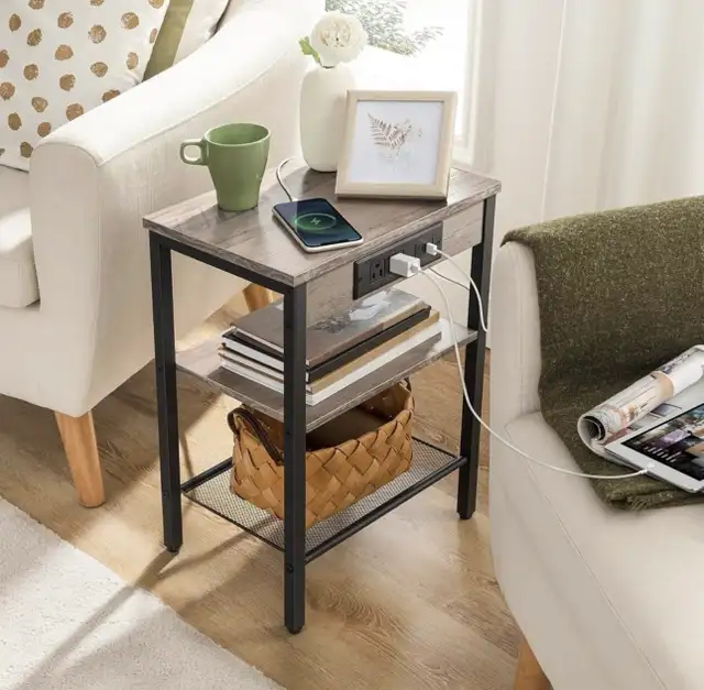 charging side table 537090707874785281