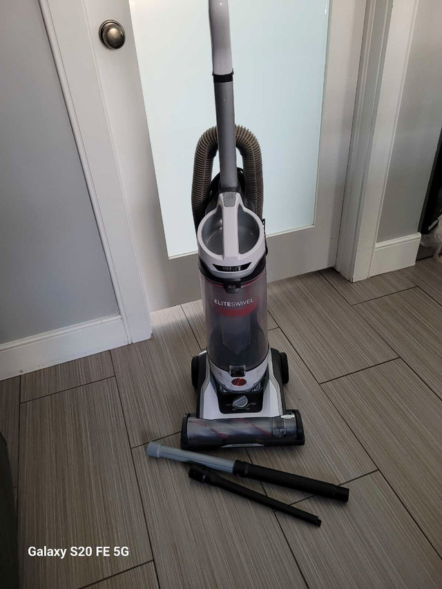 Hoover vacuum in Vacuums in Bedford - Image 4