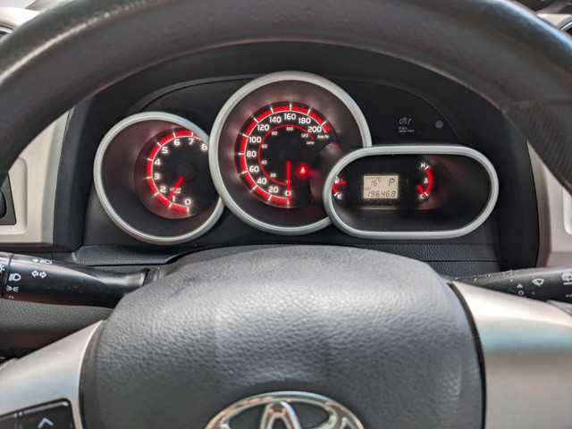 2012 Toyota Matrix.. Mint condition..!! in Cars & Trucks in London - Image 2