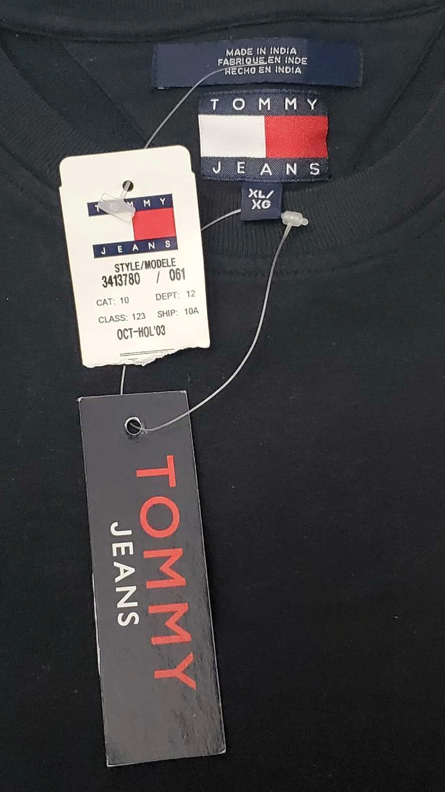 New w/tags Tommy Hilfiger crew neck mens XL made in India in Men's in City of Toronto - Image 4