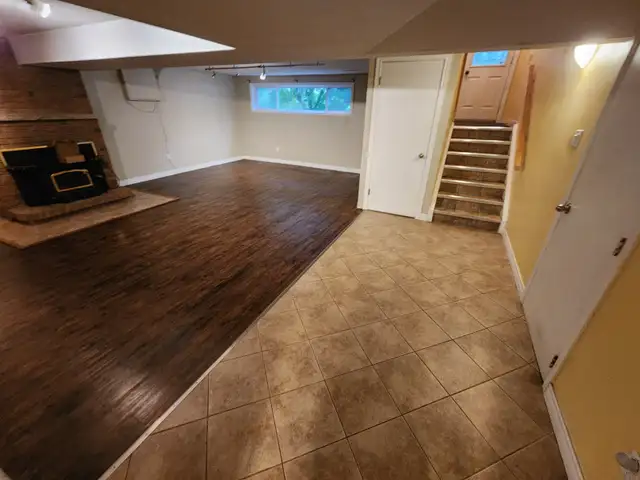 Beautiful Open Concept Raised Bungalow House for Rent in Houses for Sale in Kitchener / Waterloo - Image 12