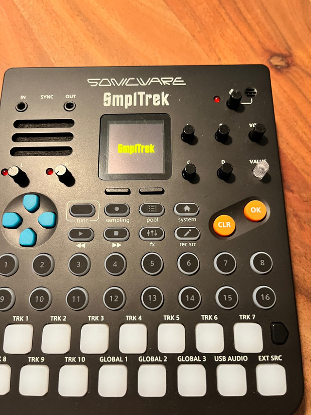 Sonicware SmplTrek dans Équipement pour DJ et sonorisation  à Longueuil/Rive Sud