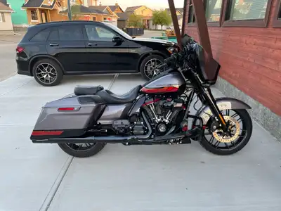 I am selling my 2020 Harley Street Glide CVO. The paint color is "Smokey Grey and Black Hole" and it...