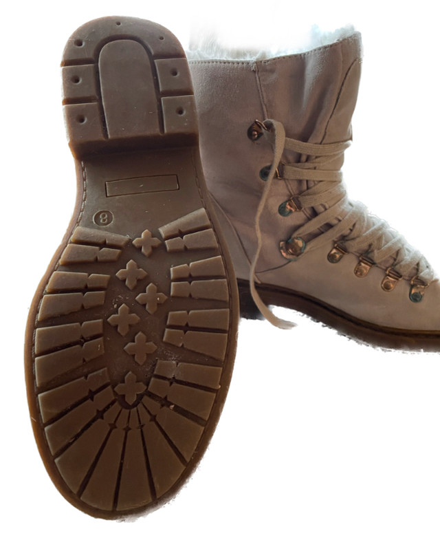 Women’s winter boots in Women's - Shoes in Ottawa - Image 2