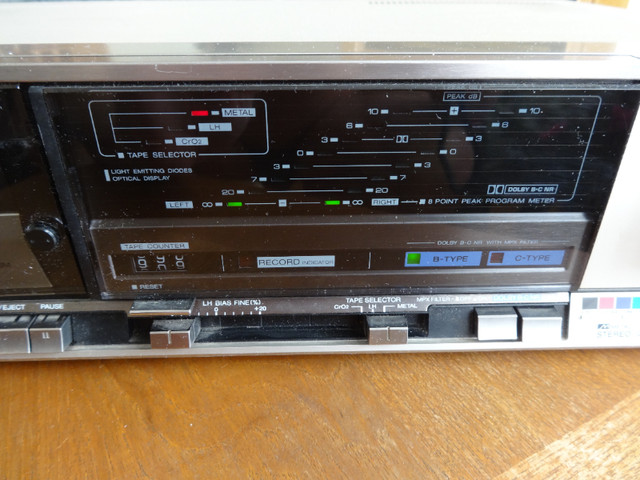 Aiwa AD3250H Vintage Stereo Cassette Tape Deck (1982) for parts in Stereo Systems & Home Theatre in Markham / York Region - Image 2