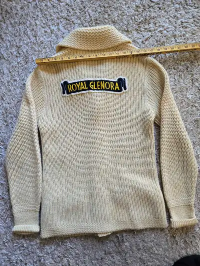 curling Sweater, View more