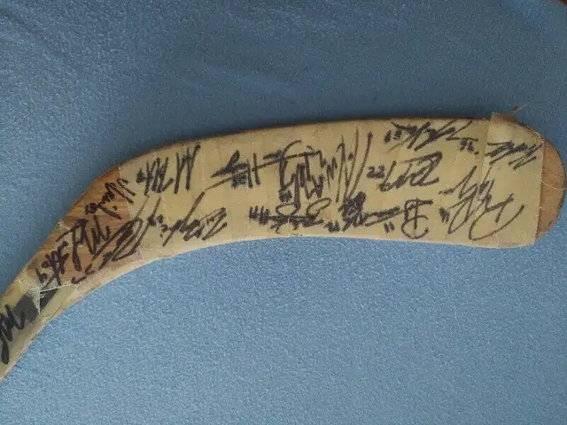 Signed Junior hockey sticks including Generals in Arts & Collectibles in Oshawa / Durham Region - Image 5