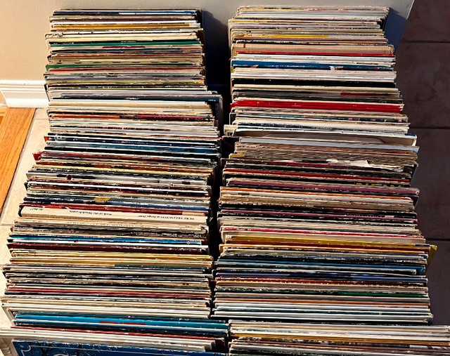 96 Vinyl Random Record 12" LP Bundle lot in CDs, DVDs & Blu-ray in Markham / York Region