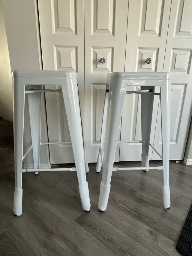 Structube Kitchen Counter Stools, Brand New  in Chairs & Recliners in Winnipeg - Image 3