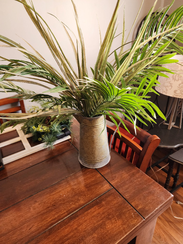 fake plant in Home Décor & Accents in Thunder Bay