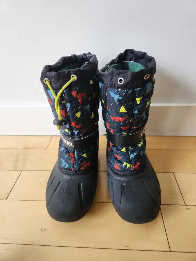 Youth Boys Sorel Flurry Winter Boots - Size 3 (Kids/Youth) in Kids & Youth in Calgary - Image 3