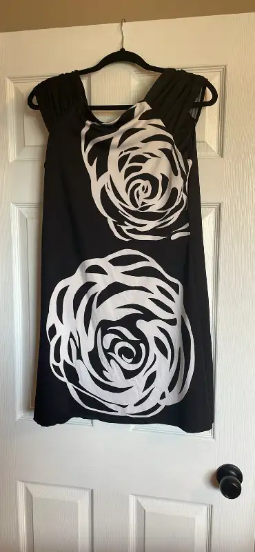 Jessica dress size 8, View more