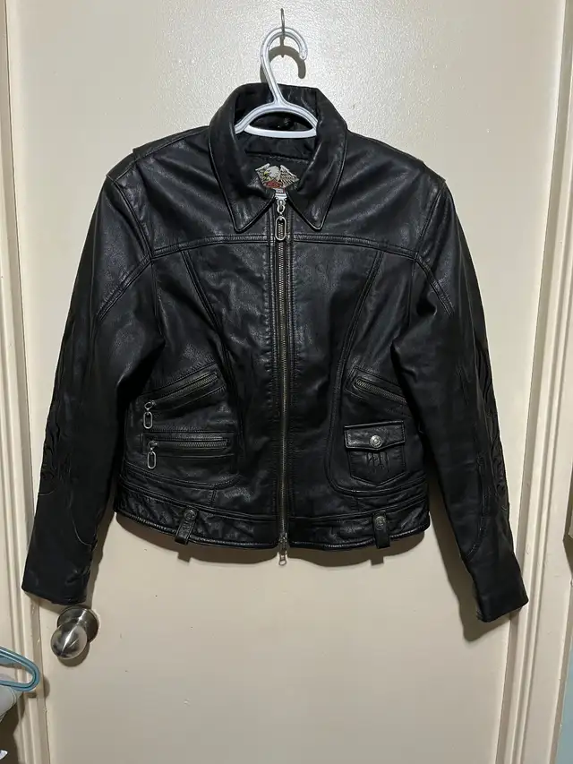 HARLEY DAVIDSON “STARGAZE”LEATHER JACKET in Women's - Tops & Outerwear in Kitchener / Waterloo - Image 3