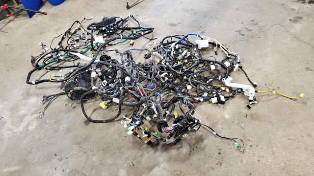 2015 Subaru WRX STI complete wiring harness in Engine & Engine Parts in Winnipeg