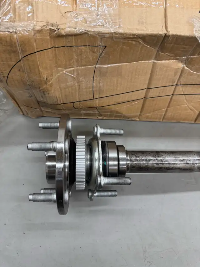  Rear Right Axle Shaft Jeep 07-18 in Other in Hamilton - Image 9
