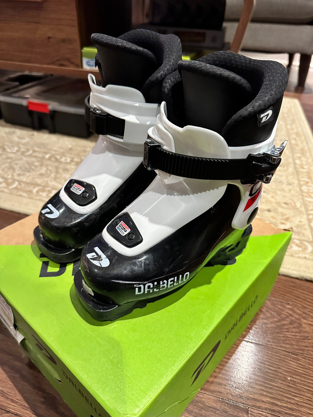 Kids Ski Boots - size 18/18.5 in Ski in Mississauga / Peel Region