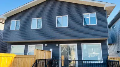 siding crew looking for work, View more