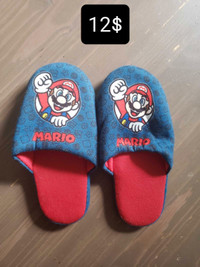 Pantoufles Super Mario Bross taille enfant 1us