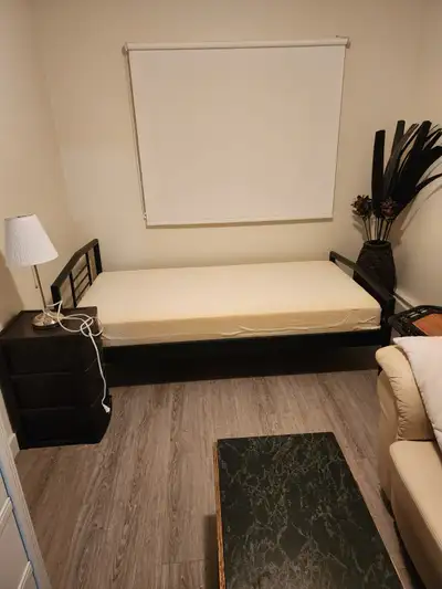 SHARED ACCOMMODATION IN TWO BEDROOM APARTMENT SOUTHWEST