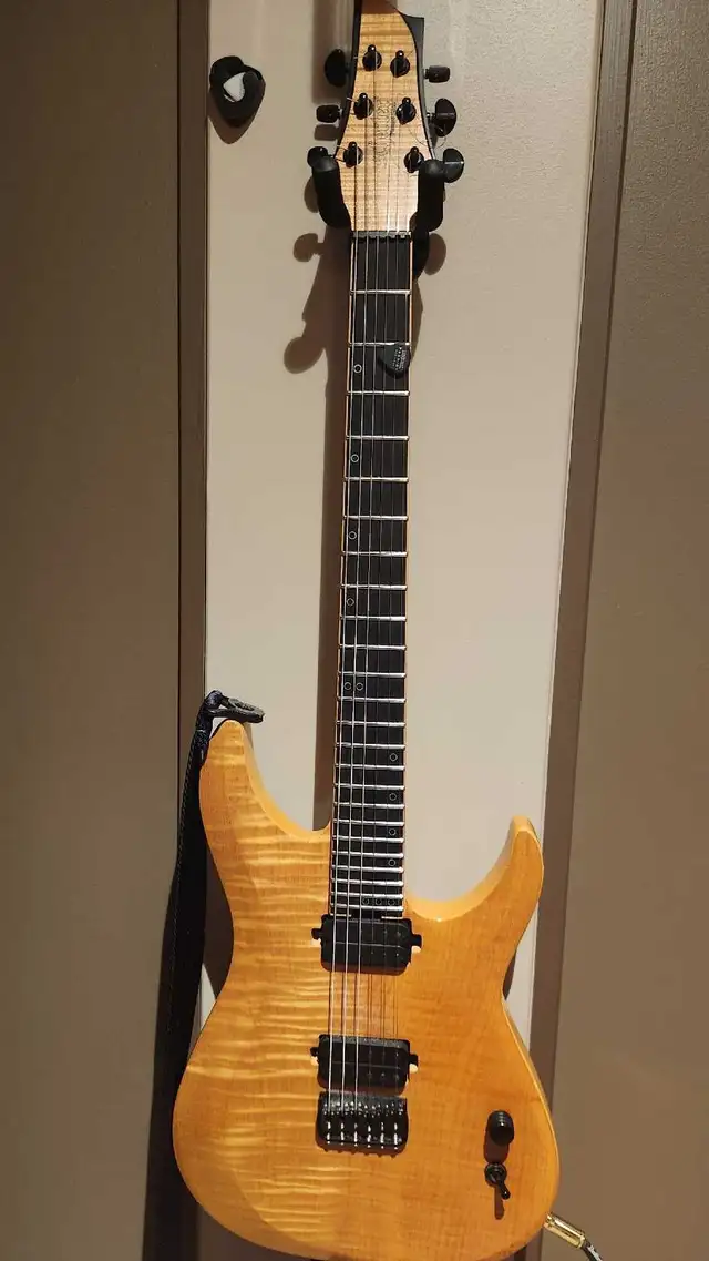 looking for metal musicians to play with. 