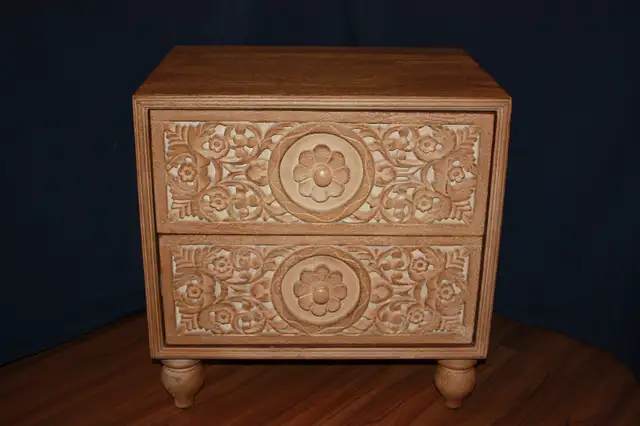 Boneilay Furniture Hand Carved Wooden Nightstand with 2 Drawers in Dressers & Wardrobes in Hamilton - Image 2