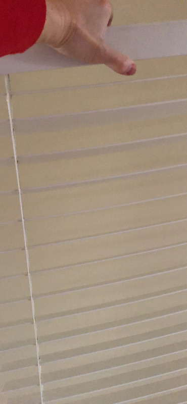 Window Blinds faux wood 2 inch wide slats in Window Treatments in Kitchener / Waterloo - Image 2