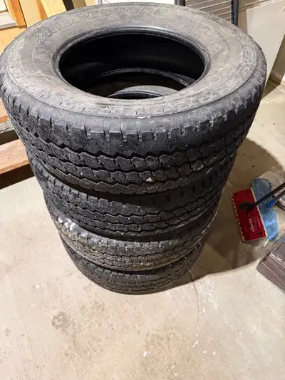 LT275/70R18 Bridgestone Dueler H/L Still have about 70% tread left