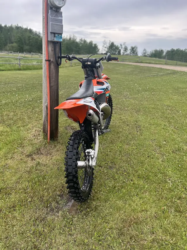 2021 KTM 150 sx in Dirt Bikes & Motocross in Edmonton - Image 4