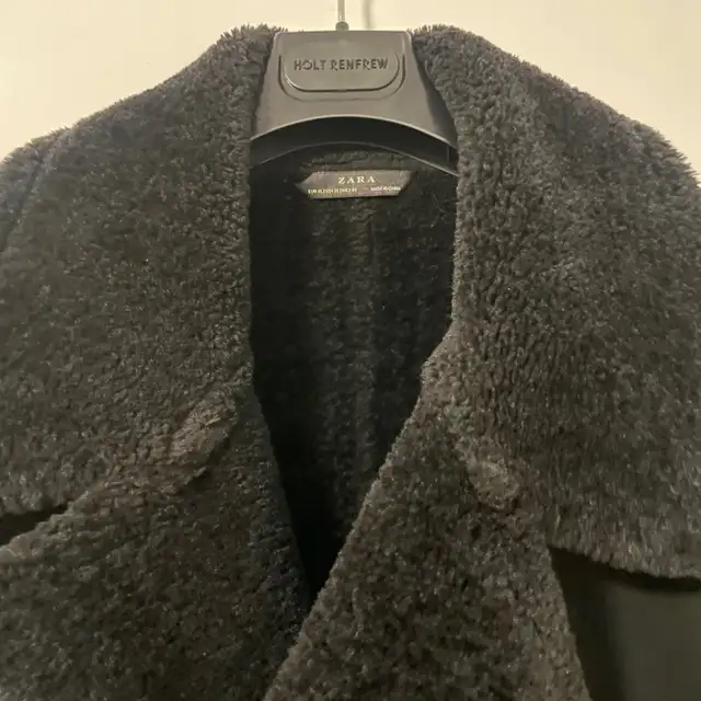 Zara Double Breasted Long Shearling Coat Jacket Black Size XL in Men's in City of Toronto - Image 4