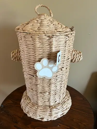 NEW WITH TAGS Wicker Storage Basket w/ Lid – Pet Toy Bin, View more