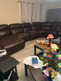 U shape sectional couch in a good condition