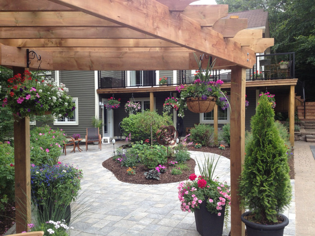 Hiring - Landscapers for Hardscape in Construction & Trades in City of Halifax