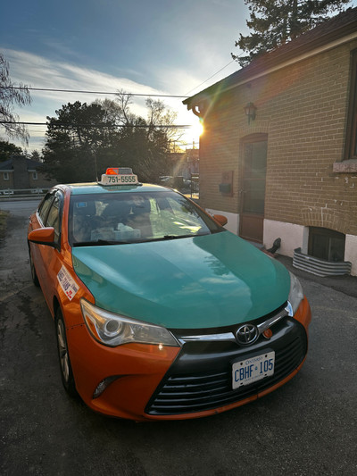 2015 Toyota Camry LE + Toronto Standard Taxi Plate