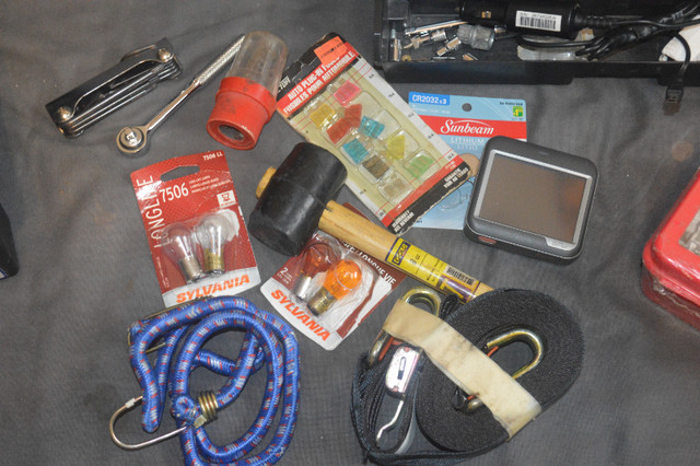 Total Roadside Emergency Repair Rescue Kit in Other in City of Toronto - Image 3