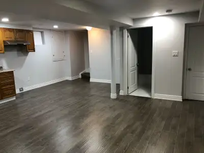 Available Immediately working professional, 1 independent private bedroom for rent very clean with h...