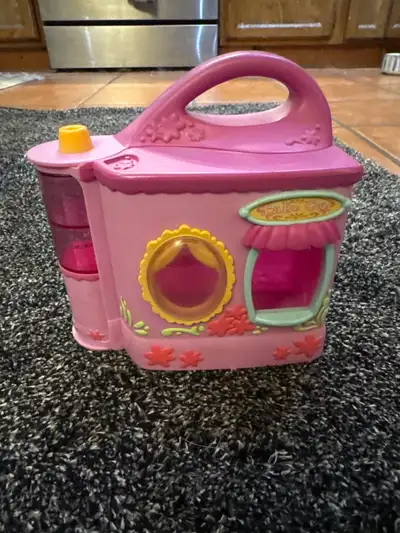 Littlest Pet Shop Doggie Diner, View more