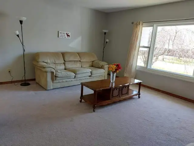 Rooms for rent Bruce Power, Kincardine, Huron-Kinloss in Room Rentals & Roommates in Owen Sound - Image 8