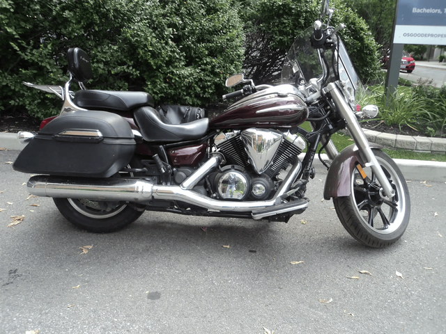 2017 Yamaha V-Star 950 Touring Edition in Touring in Ottawa - Image 4