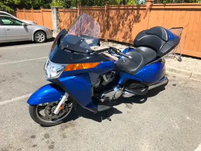 This bike must go. I have 2 bikes and can only ride one. Heated seats and grips.